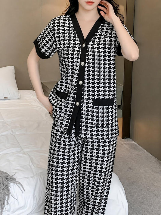 Black and White Small Check Printed Front Button Night Wear
