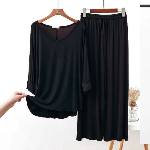 Plain Black Full Sleeves and Pajama Night Suit for Her. – Lootloonline.pk